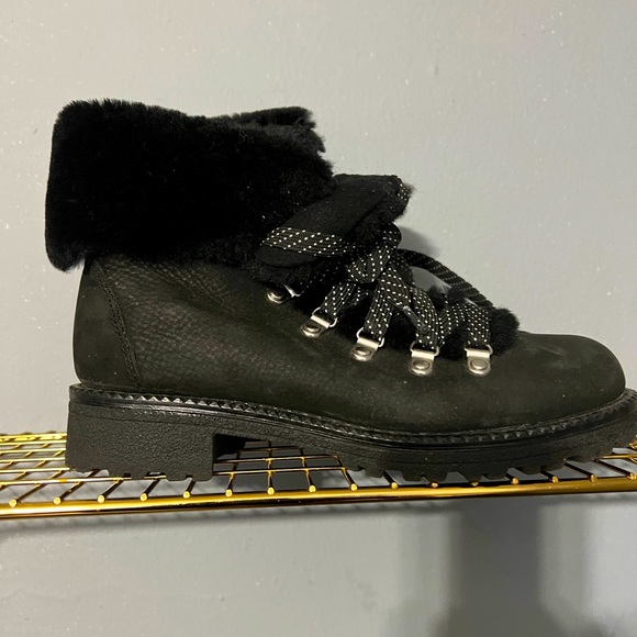 J Crew Black Suede Nordic Boot size 7 - Picture 3 of 4